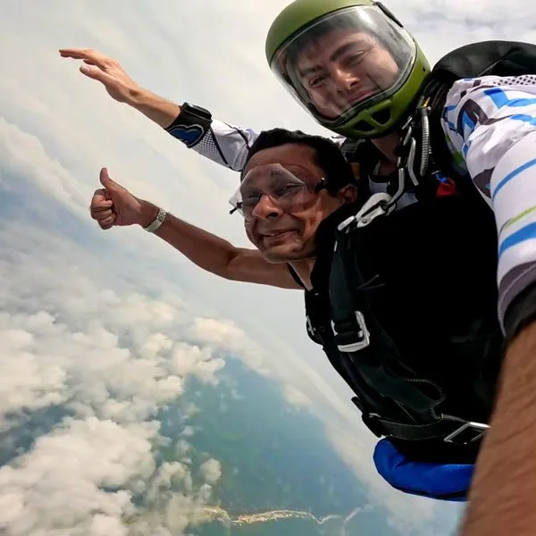 passenger in freefall with skydive sri lanka instructor